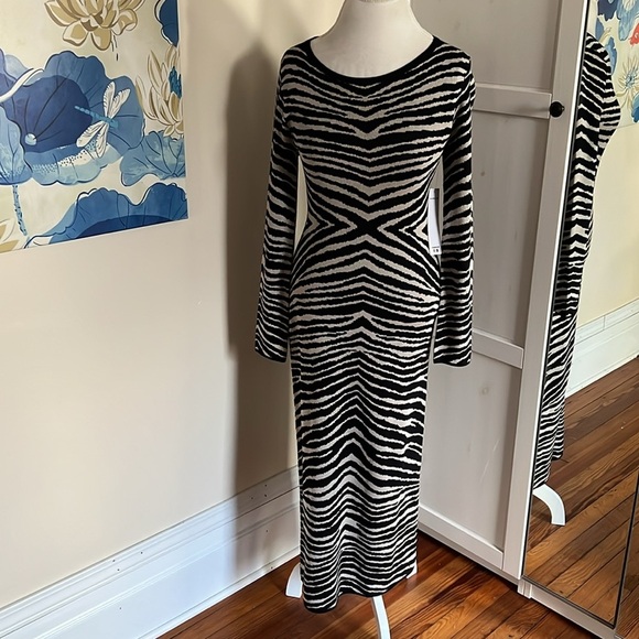 Madden Girl Black/Cream Zebra Print Knit Midi Dress Lace Up Back - NWT - Size L - Picture 1 of 11